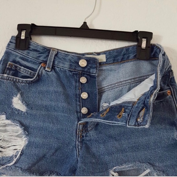 Topshop Ashley Ripped Boyfriend Button Up High Waisted Blue Shorts Holes Raw Hem - Picture 11 of 15